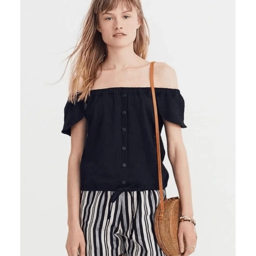 Madewell Black‎ Off the Shoulder Flutter Sleeve Button Back Top Size M